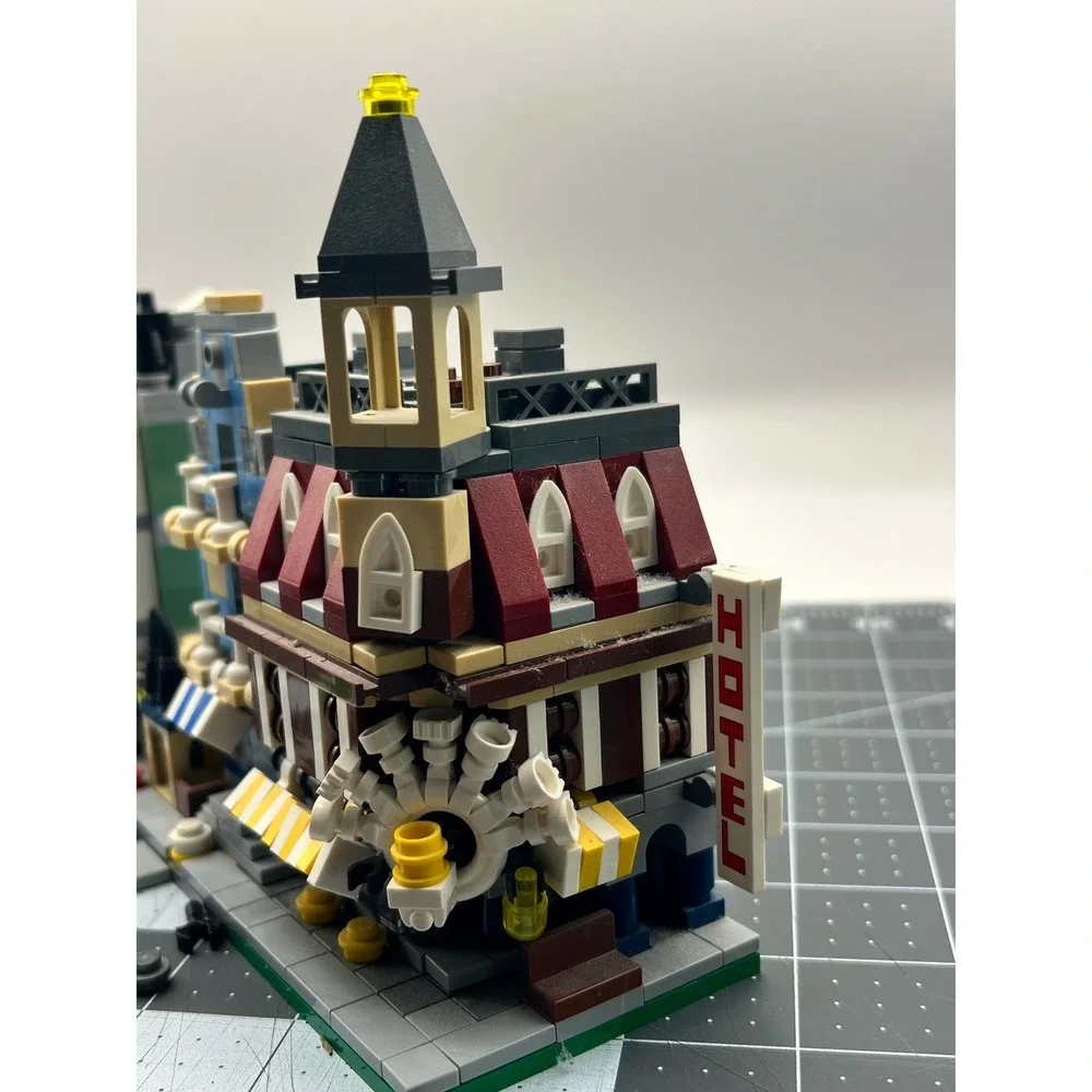 LEGO Creator Expert Mini Modulars 10230 Set No Box No Manual 5 Buildings